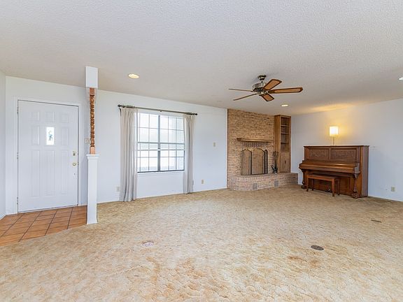 3rd image of 5210 Briarwood Dr