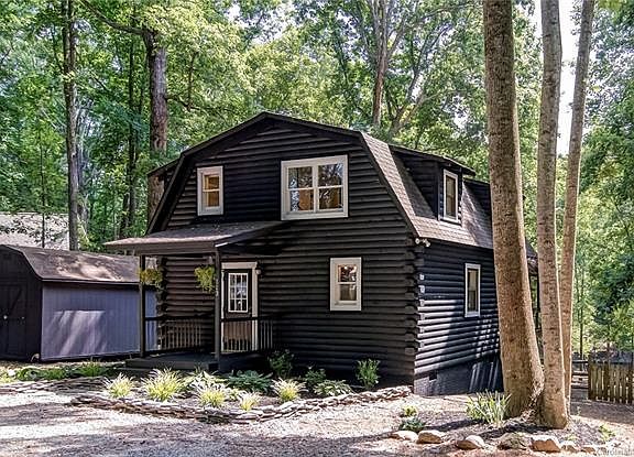 3rd image of 113 Leeward Ln