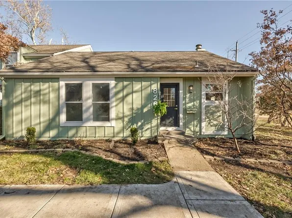 8269 Monrovia St, Lenexa, KS 66215