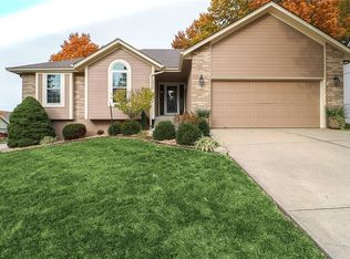 3923 SW Jackson St, Blue Springs, MO 64015