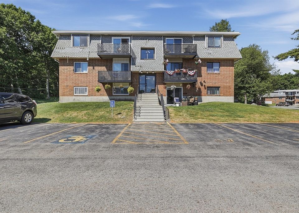 1st image of 176 Maple Ave APT 5-6