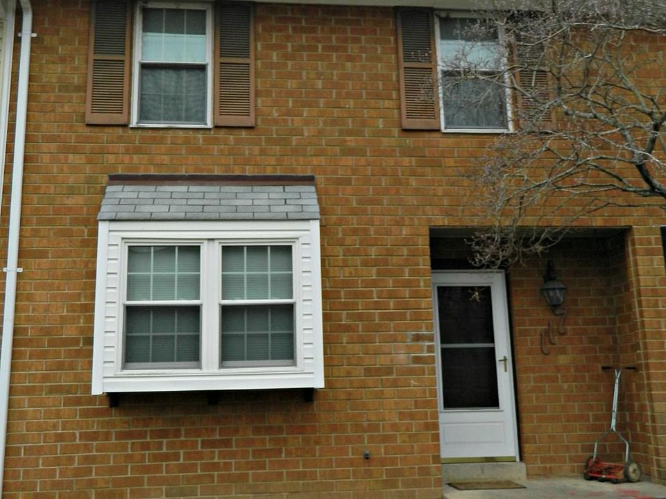 1st image of 117 Oak Dr