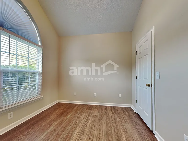 109 Cannonsmill Ln — Photo 11