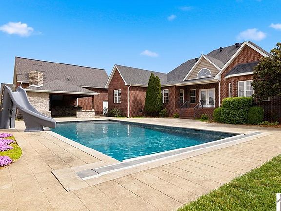 2nd image of 118 Blissful View Dr