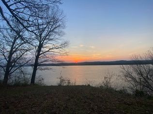 602 S Raum Park Dr, Golconda, IL 62938