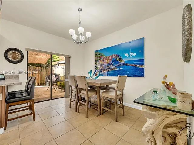 3 bed, 2.5 bath, 1565 sqft, $3,500 — Photo 4
