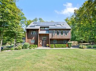 7 Mine Hill Rd, Cornwall, NY 12518