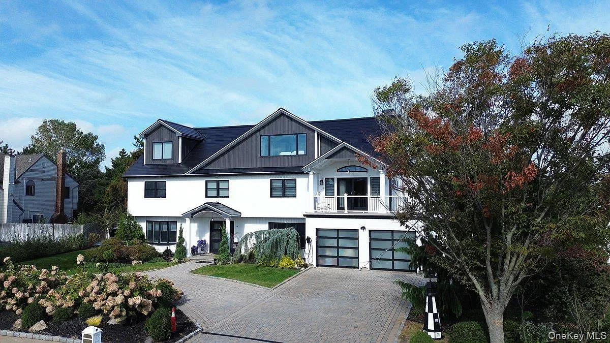 7 bed, 5.0 bath, 5800 sqft, $12,000 — Photo 2