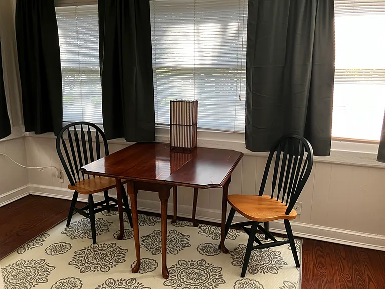 Bonus room/office