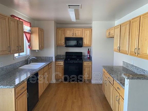 3rd image of 13150 Calle Amapola