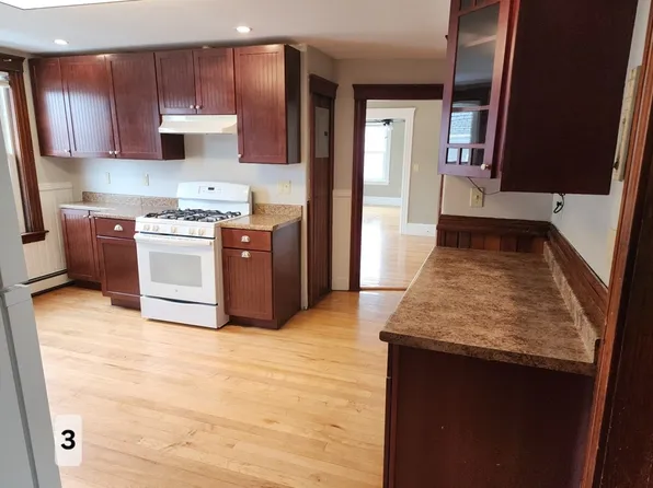 21 Windham St, Worcester, MA