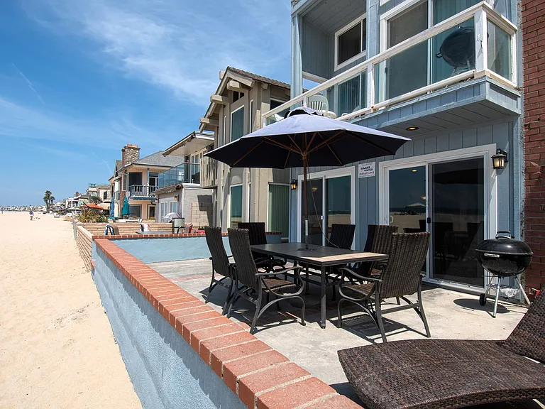 3703 Seashore Dr — Photo 13