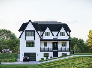 28 Dolson Rd, Monsey, NY 10952