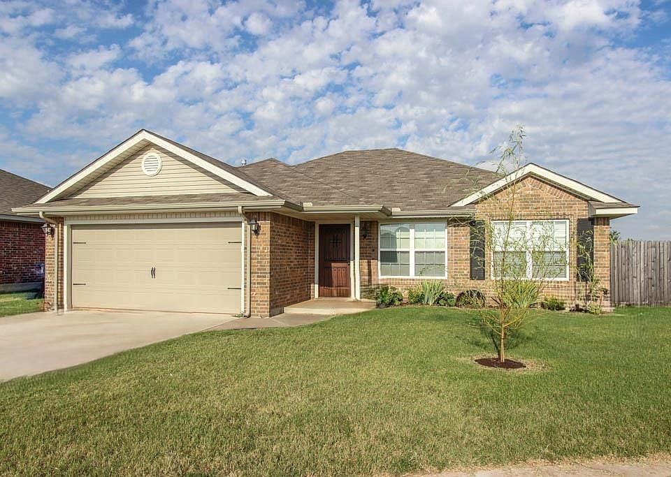 1st image of 2501 Demotte Dr