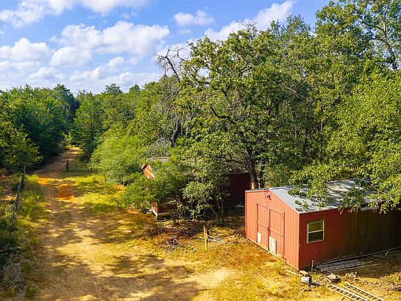 3rd image of 1960 County Road 413