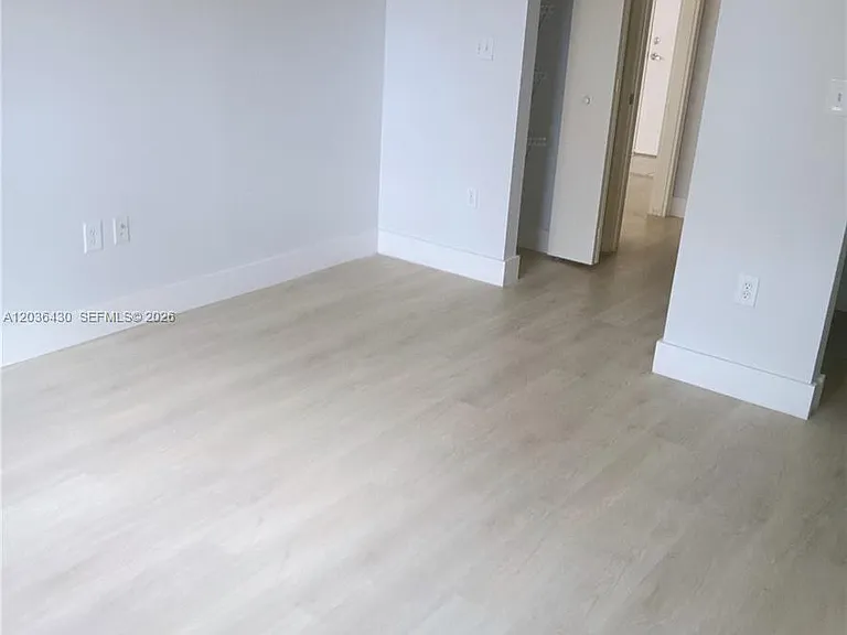 18800 NE 29th Ave #619 — Photo 8