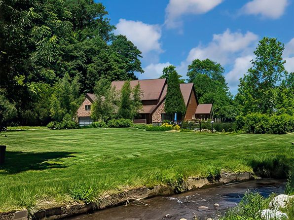 200 & 60 Avonia Rd, Fairview, PA 16415