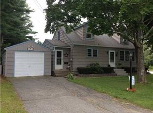 171 Stetson Rd, Lewiston, ME 04240