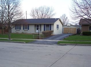 5815 67th Pl, Kenosha, WI 53142