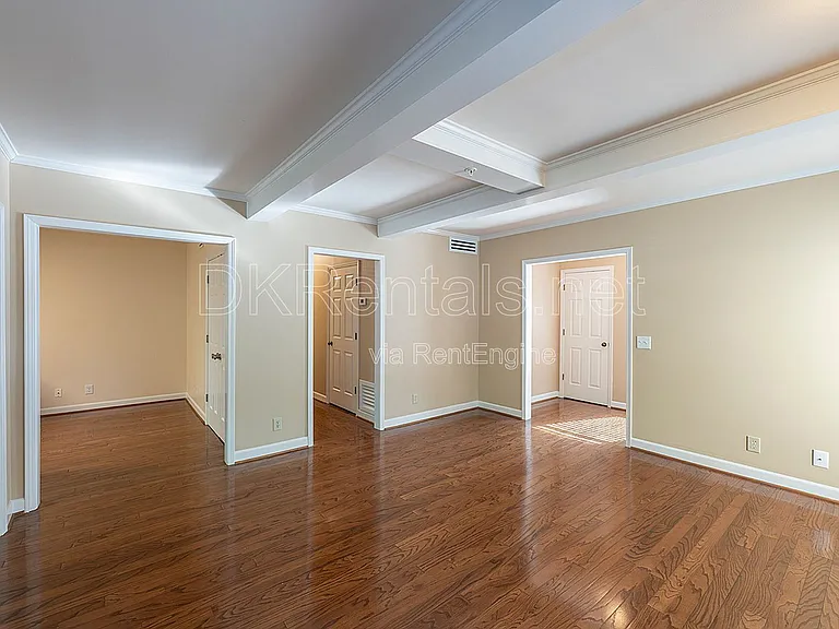103 Ashling SE — Photo 5