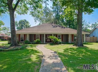 7164 Burtcliff Dr, Baton Rouge, LA 70818