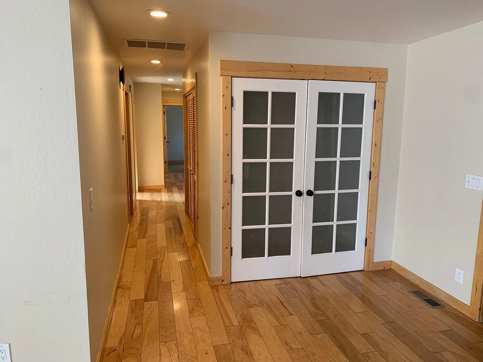 4 bed, 1628 sqft, $4,000 — Photo 3