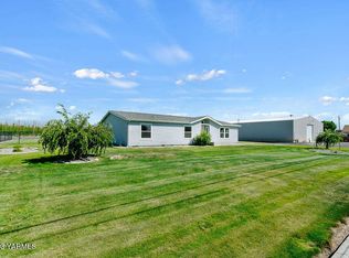 1305 Faucher Rd, Moxee, WA 98936