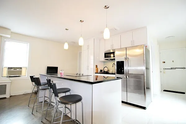 Rented by Bold New York | media 33