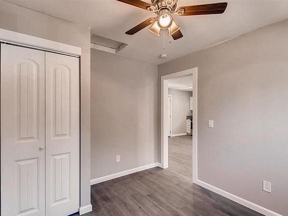 3rd image of 4216 Estrella Ave