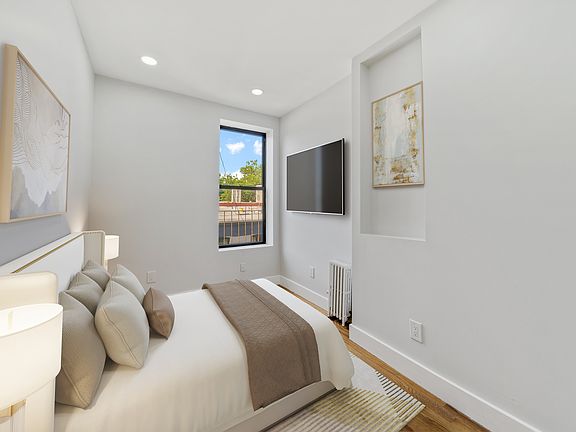 2nd image of 1485 Fulton St #1A