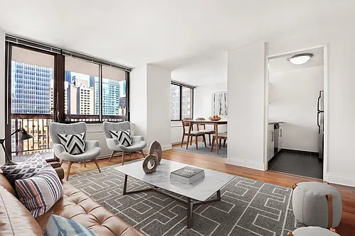 260 W 52nd St #23D Photo 1