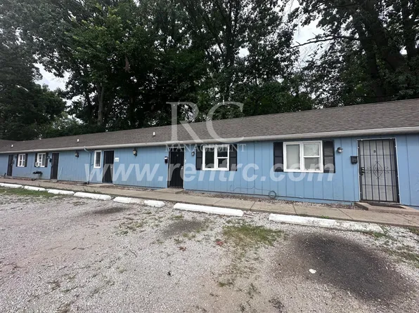1227-4 Clarence St, Danville, IL 61832
