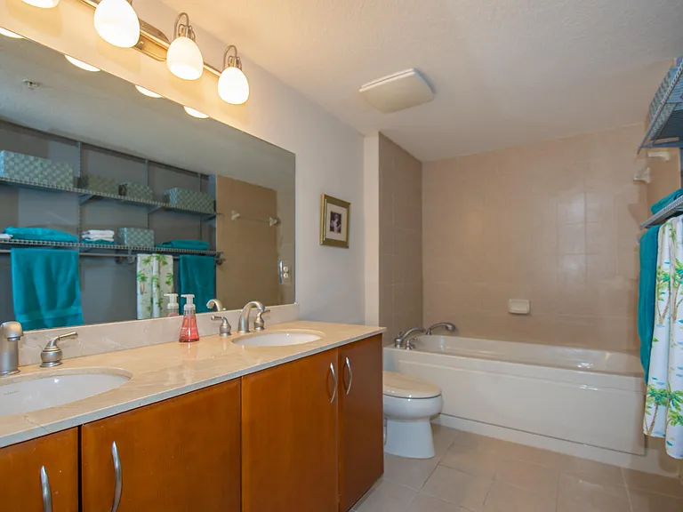 511 Lucerne Ave #401 — Photo 15