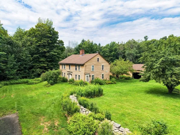 2-2 Old Chester Rd #R, Blandford, MA 01008