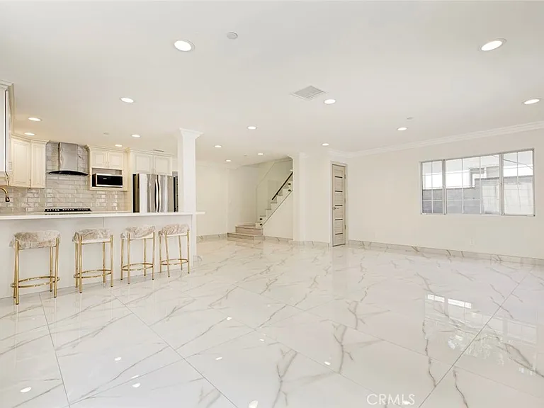 7044-1 Greeley St — Photo 5