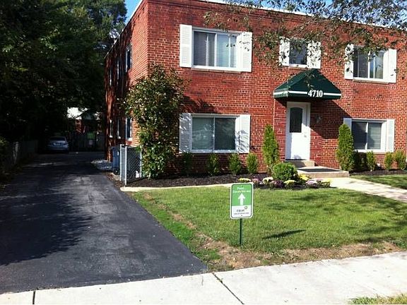 Driveway to Rear Parking