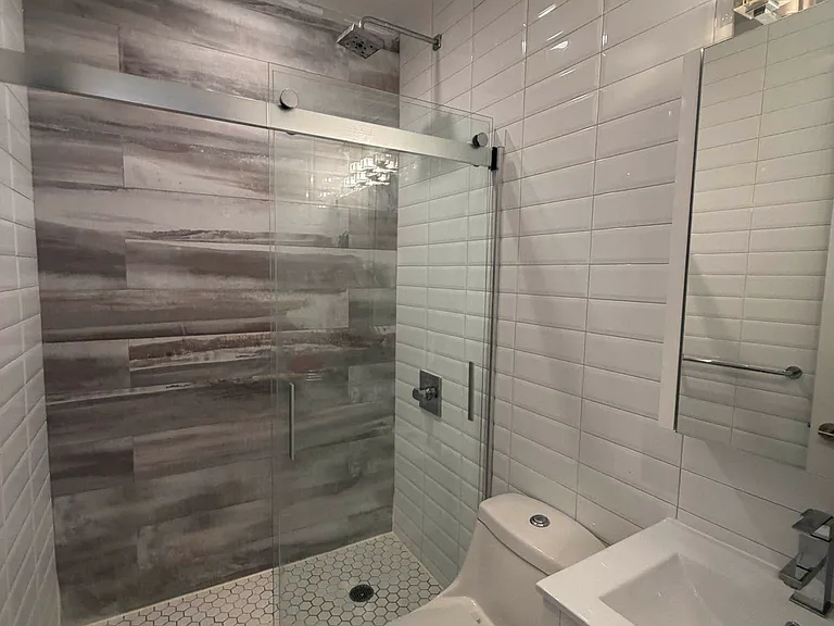 160 W 130th St #2R — Photo 4
