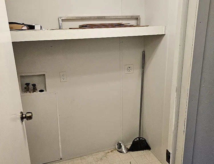 214 7th St #B — Photo 1