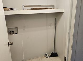 214 7th St #B, Dickinson, TX 77539