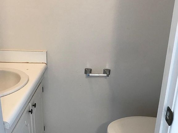 1/2 BATH