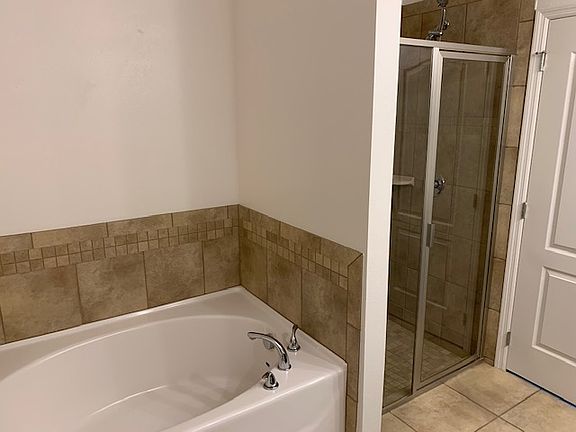 5th image of 482 Nuestra Pl