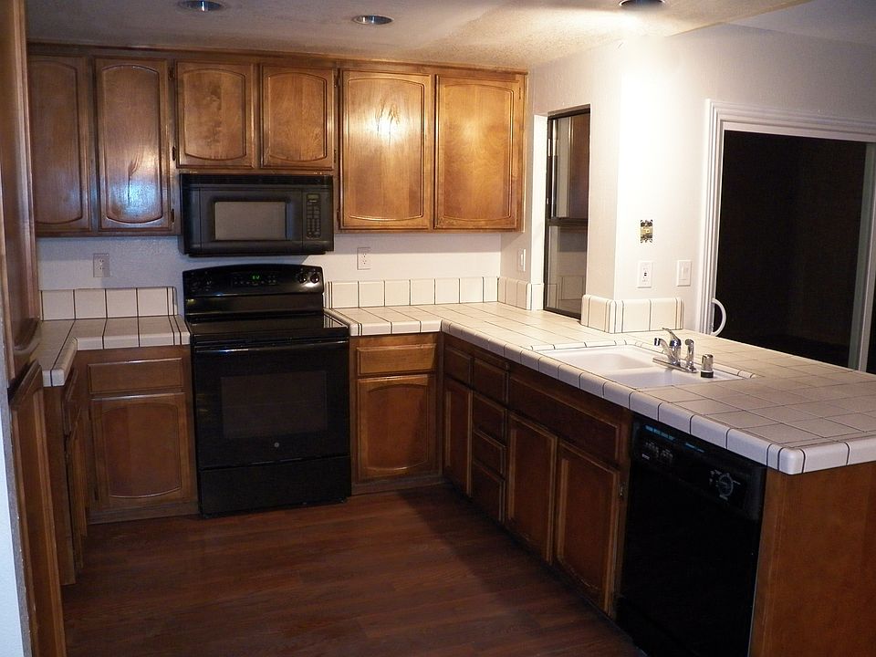 1st image of 127 Stoney Hill Dr