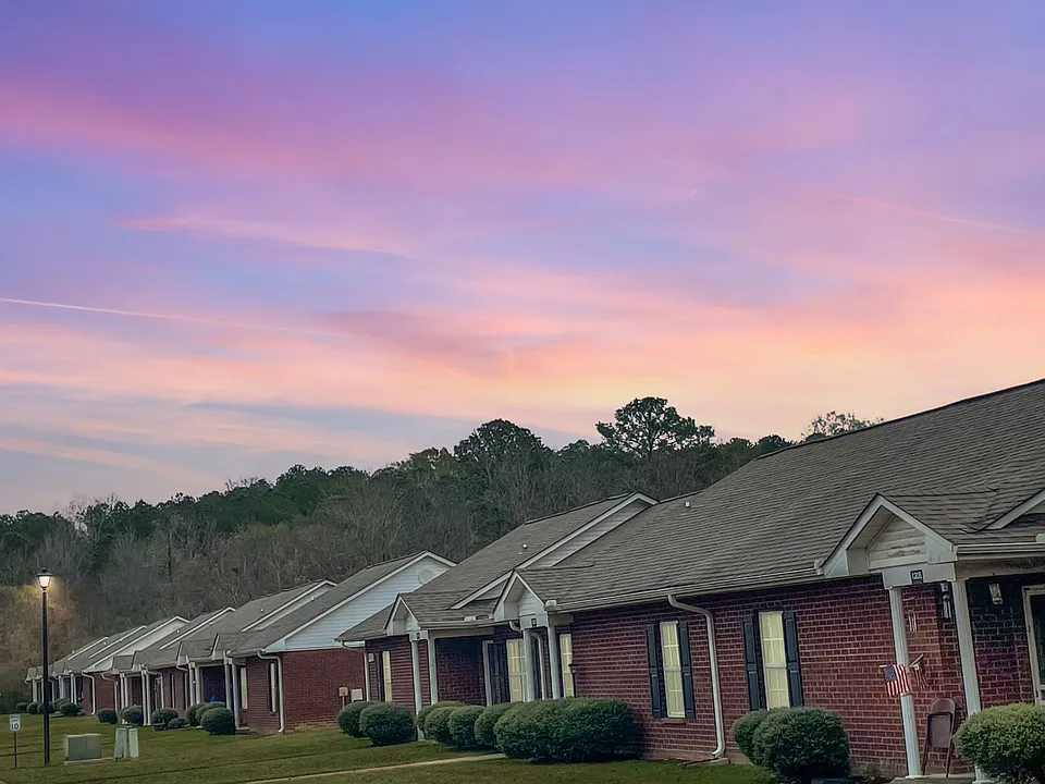 Amesbury Apartments