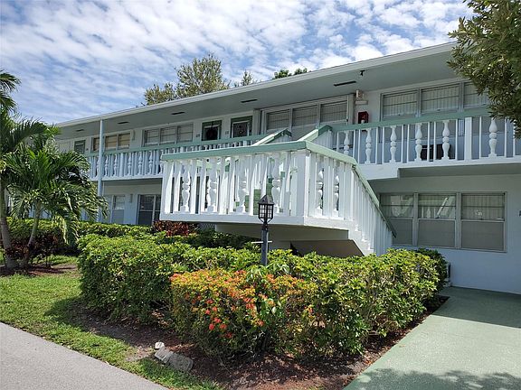 3rd image of 110 Lyndhurst #110