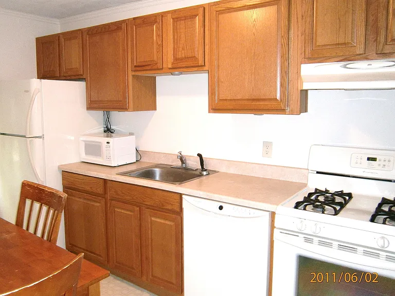 614 E Buffalo St — Photo 14