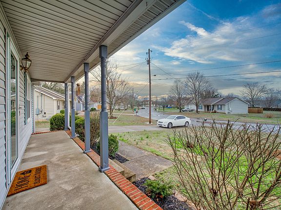 4th image of 103 Fairwood Ct