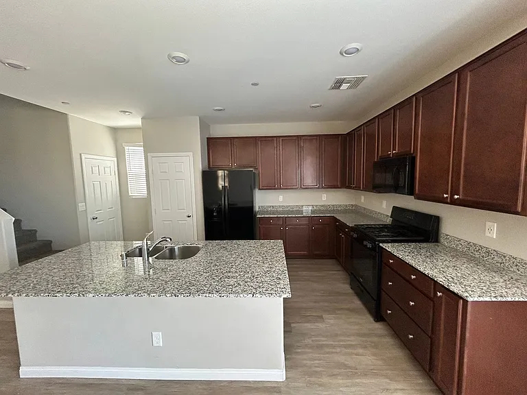 3553 Moneghetti Pl — Photo 5
