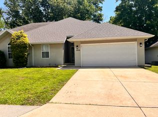 1058 S Elder Ave, Springfield, MO 65802