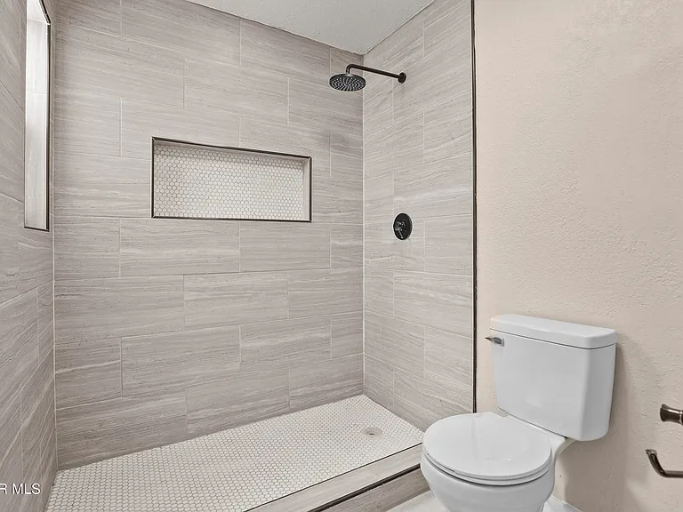 1805 Gurss Pl — Photo 19