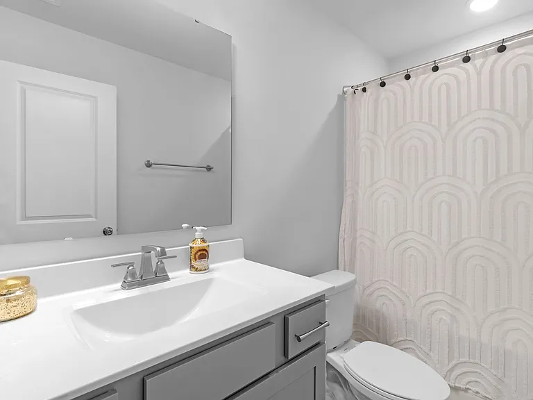 2211 Statesville Ave — Photo 23